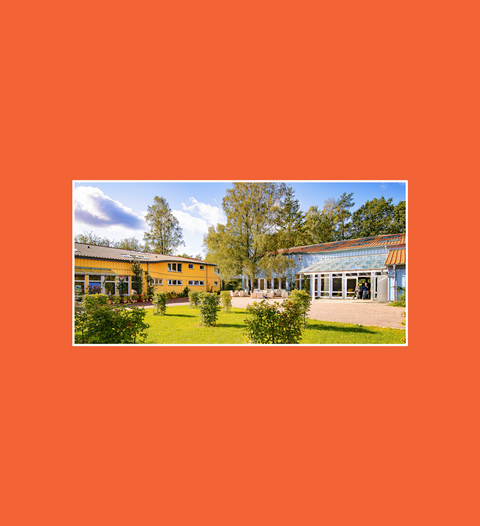 Postkarte Campusgarten Haus der Natur und Youth Hostel - SamMarket