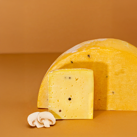 Bio Hofkäse aus Kuhmilch Pfeffer